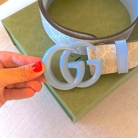 Gucci GG belt with blue buckle